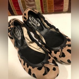 Tod’s Leopard Print Ballet Flats